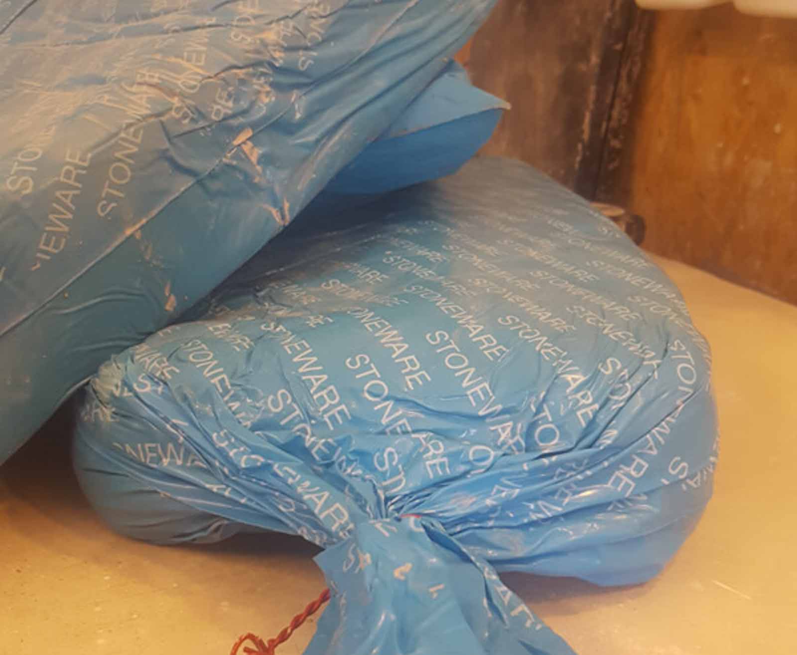 Masa Ceramiczna W Postaci Zawiesiny Masa ceramiczna - którą wybrać?